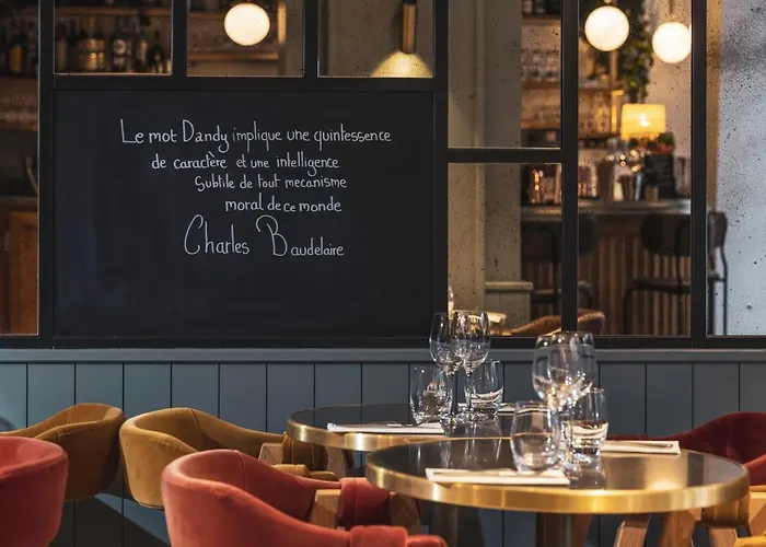 Love Hotel Avec Nuit Insolite Au Dandy Et Jacuzzi Privatise (Adults Only)